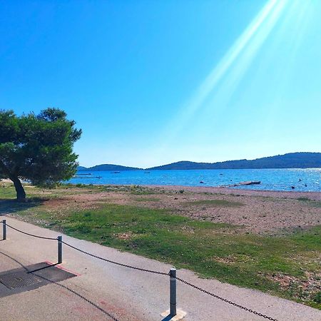 Apartments Neva & Neva Beach House Srima Εξωτερικό φωτογραφία