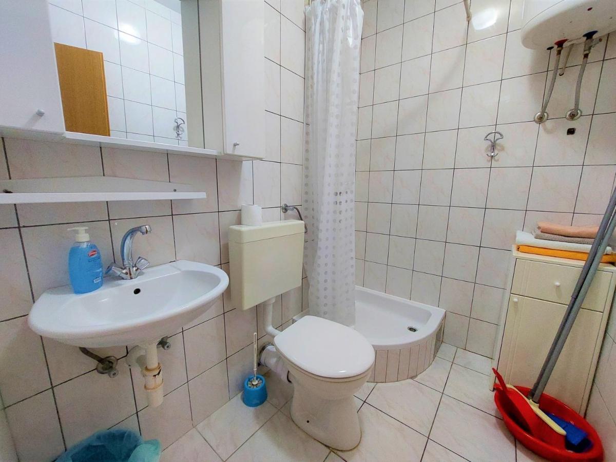 Apartments Neva & Neva Beach House Srima Εξωτερικό φωτογραφία