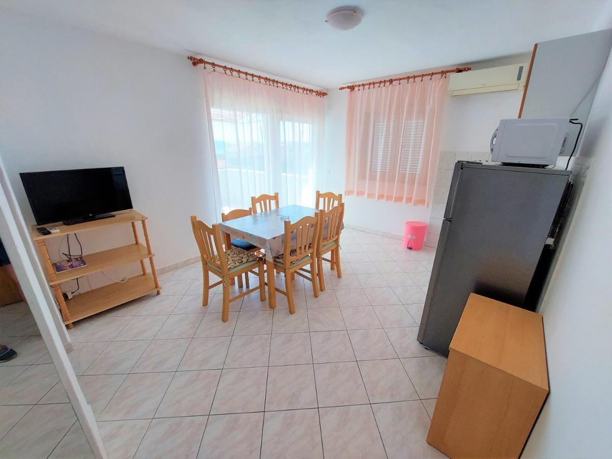 Apartments Neva & Neva Beach House Srima Εξωτερικό φωτογραφία