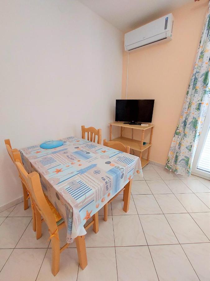 Apartments Neva & Neva Beach House Srima Εξωτερικό φωτογραφία