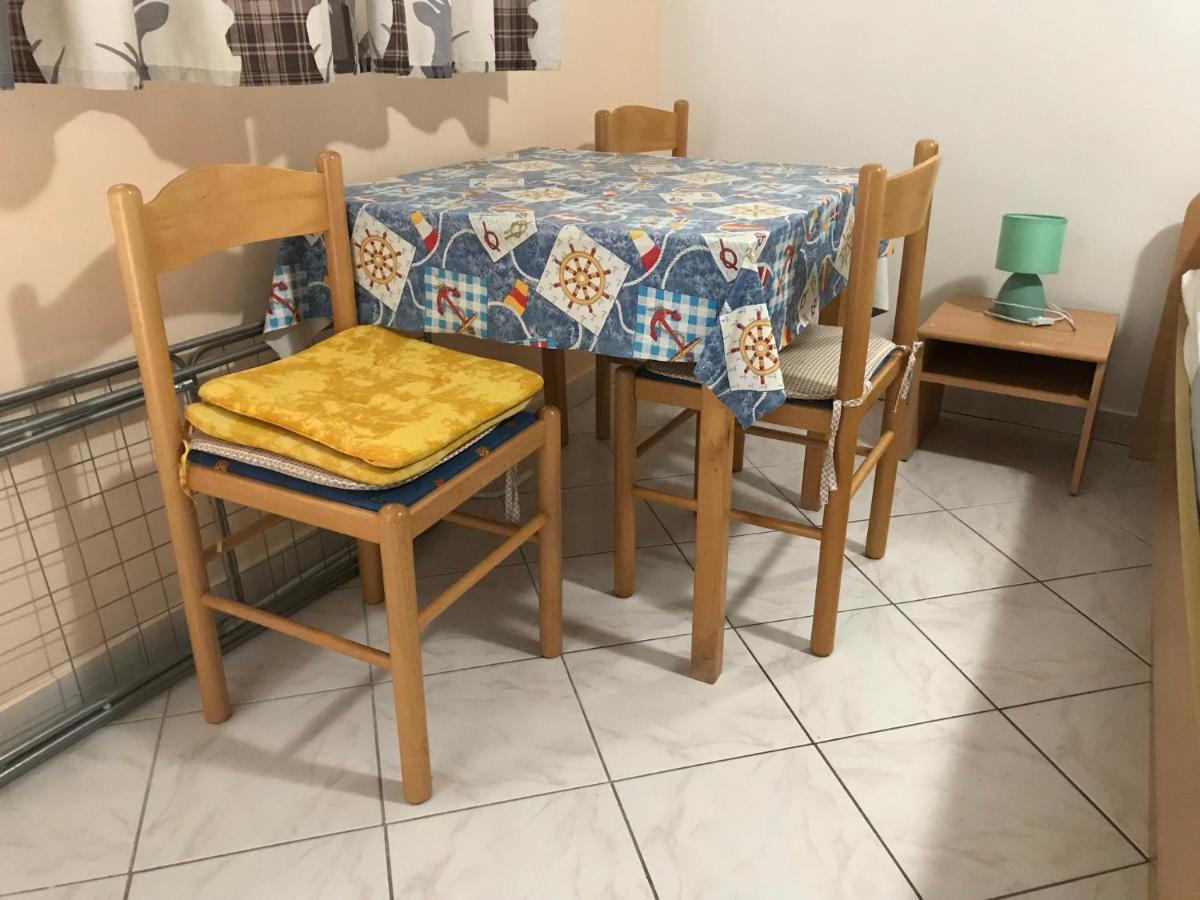Apartments Neva & Neva Beach House Srima Εξωτερικό φωτογραφία