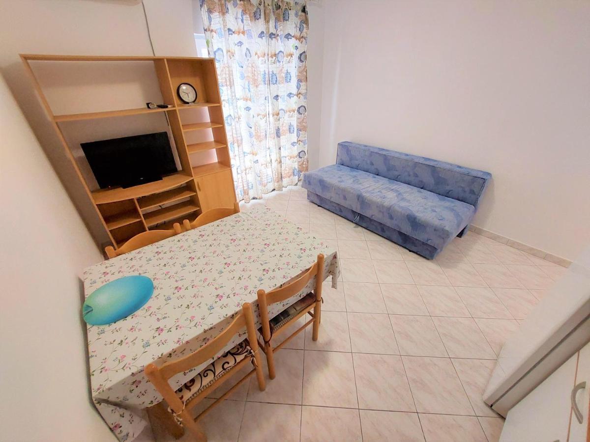 Apartments Neva & Neva Beach House Srima Εξωτερικό φωτογραφία