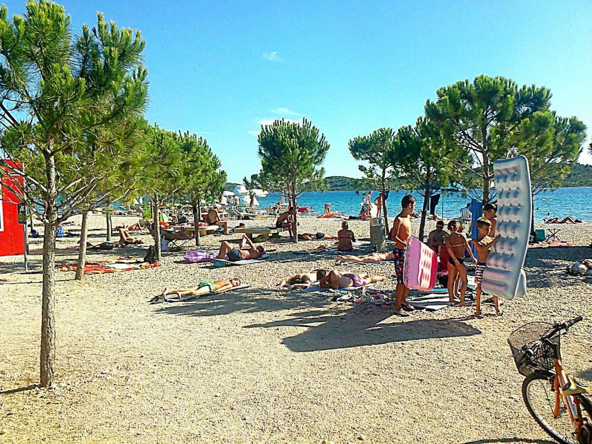 Apartments Neva & Neva Beach House Srima Εξωτερικό φωτογραφία
